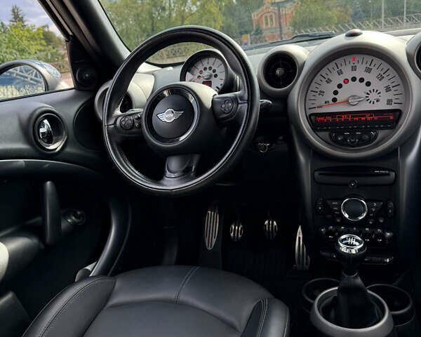 Зеленый Мини Кантримен, объемом двигателя 1.6 л и пробегом 253 тыс. км за 6100 $, фото 4 на Automoto.ua