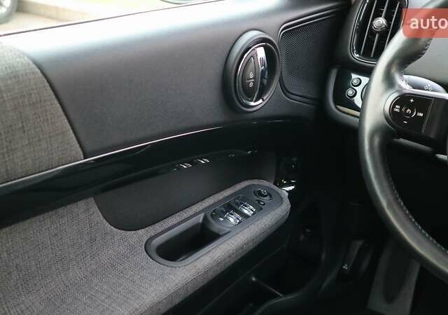 Зелений Міні Кантрімен, об'ємом двигуна 2 л та пробігом 92 тис. км за 28182 $, фото 15 на Automoto.ua