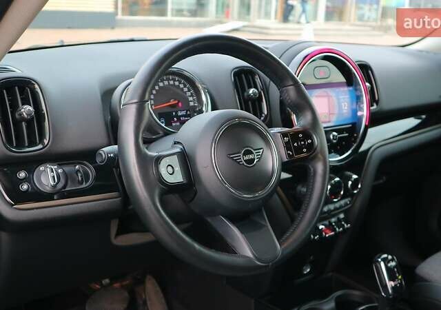 Зелений Міні Кантрімен, об'ємом двигуна 2 л та пробігом 92 тис. км за 28182 $, фото 17 на Automoto.ua