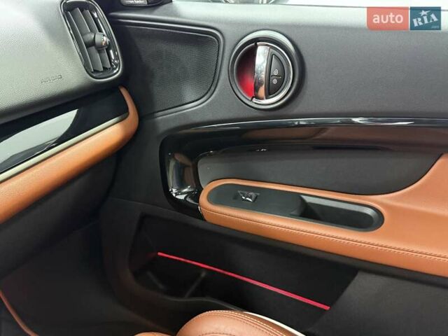 Зеленый Мини Кантримен, объемом двигателя 1.5 л и пробегом 50 тыс. км за 33500 $, фото 31 на Automoto.ua