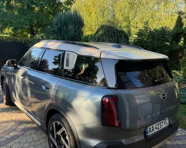 Зелений Міні Кантрімен, об'ємом двигуна 0 л та пробігом 10 тис. км за 49000 $, фото 2 на Automoto.ua