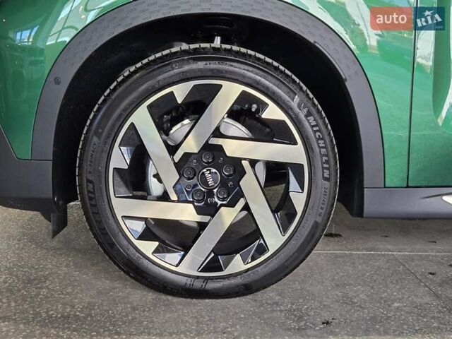 Зелений Міні Кантрімен, об'ємом двигуна 2 л та пробігом 1 тис. км за 48255 $, фото 3 на Automoto.ua