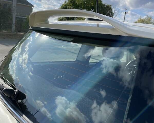 Белый Мини Coupe, объемом двигателя 1.6 л и пробегом 230 тыс. км за 6999 $, фото 3 на Automoto.ua