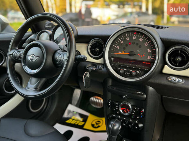 Білий Міні Coupe, об'ємом двигуна 1.6 л та пробігом 24 тис. км за 13300 $, фото 11 на Automoto.ua