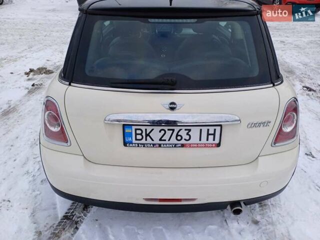 Бежевый Мини Coupe, объемом двигателя 1.6 л и пробегом 268 тыс. км за 5500 $, фото 4 на Automoto.ua