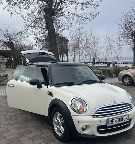 Бежевый Мини Coupe, объемом двигателя 1.6 л и пробегом 150 тыс. км за 9150 $, фото 16 на Automoto.ua