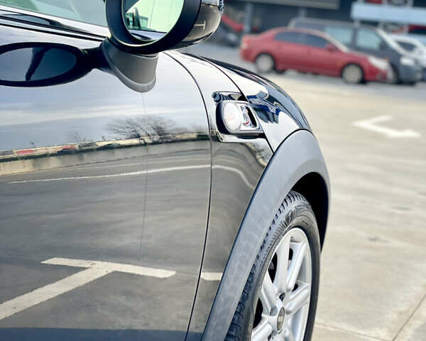 Чорний Міні Coupe, об'ємом двигуна 2 л та пробігом 255 тис. км за 9666 $, фото 14 на Automoto.ua