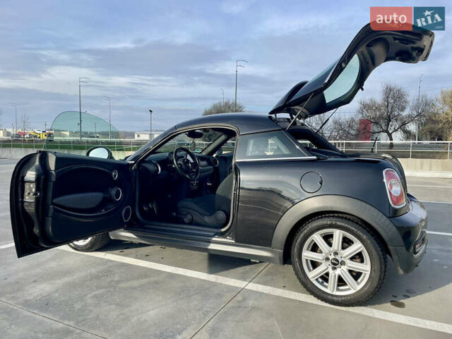 Чорний Міні Coupe, об'ємом двигуна 2 л та пробігом 255 тис. км за 9666 $, фото 18 на Automoto.ua