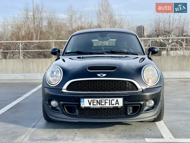 Чорний Міні Coupe, об'ємом двигуна 2 л та пробігом 255 тис. км за 9666 $, фото 2 на Automoto.ua