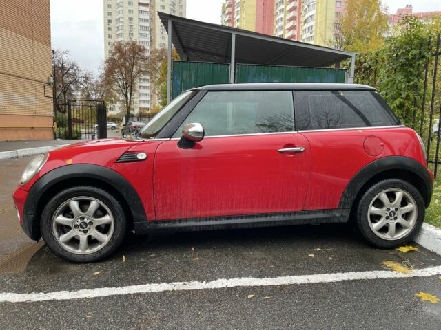 Красный Мини Coupe, объемом двигателя 1.6 л и пробегом 250 тыс. км за 6500 $, фото 2 на Automoto.ua