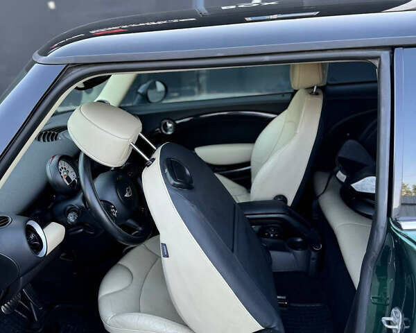 Зеленый Мини Coupe, объемом двигателя 1.6 л и пробегом 150 тыс. км за 8000 $, фото 6 на Automoto.ua