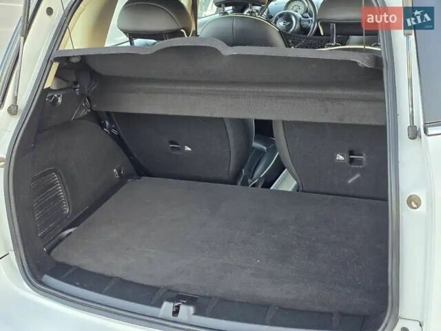 Білий Міні Інша, об'ємом двигуна 1.6 л та пробігом 156 тис. км за 9500 $, фото 15 на Automoto.ua