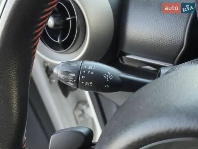 Білий Міні Інша, об'ємом двигуна 1.6 л та пробігом 156 тис. км за 9500 $, фото 9 на Automoto.ua