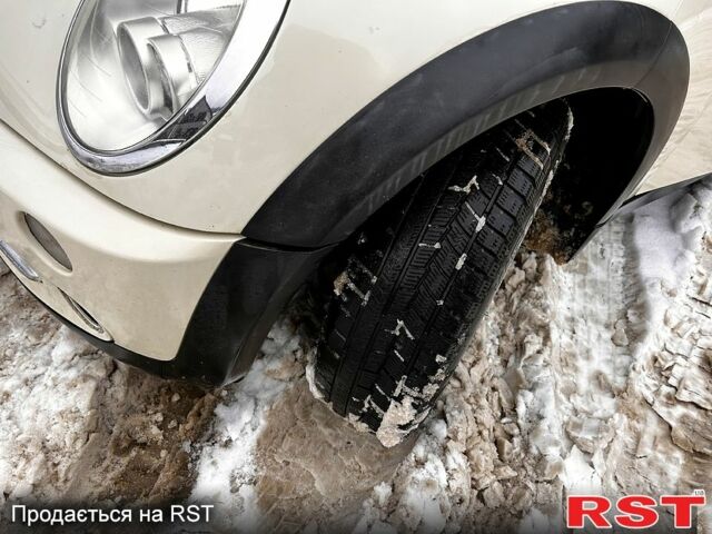 Білий Міні Hatch, об'ємом двигуна 1.6 л та пробігом 260 тис. км за 4500 $, фото 11 на Automoto.ua