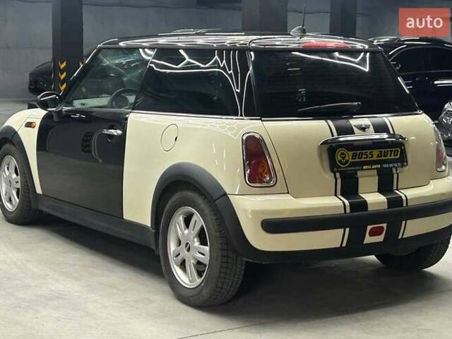 Білий Міні Hatch, об'ємом двигуна 1.36 л та пробігом 266 тис. км за 4700 $, фото 3 на Automoto.ua
