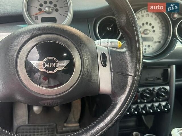 Білий Міні Hatch, об'ємом двигуна 1.36 л та пробігом 266 тис. км за 4200 $, фото 6 на Automoto.ua