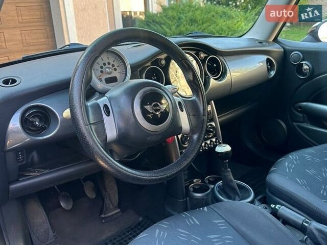 Білий Міні Hatch, об'ємом двигуна 1.36 л та пробігом 266 тис. км за 4200 $, фото 5 на Automoto.ua