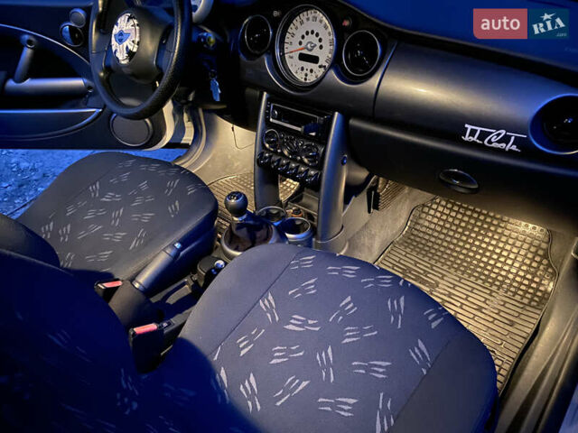 Белый Мини Hatch, объемом двигателя 1.6 л и пробегом 169 тыс. км за 4500 $, фото 15 на Automoto.ua