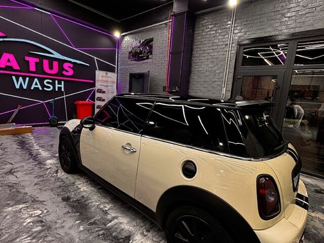 Білий Міні Hatch, об'ємом двигуна 1.6 л та пробігом 1480 тис. км за 9000 $, фото 5 на Automoto.ua