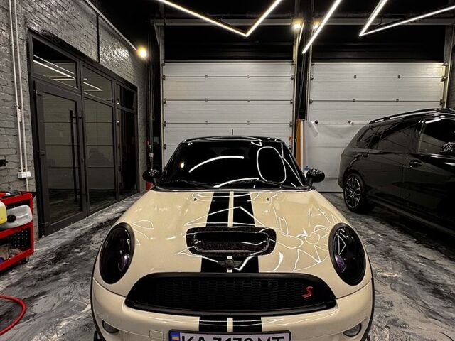 Білий Міні Hatch, об'ємом двигуна 1.6 л та пробігом 1480 тис. км за 9000 $, фото 4 на Automoto.ua