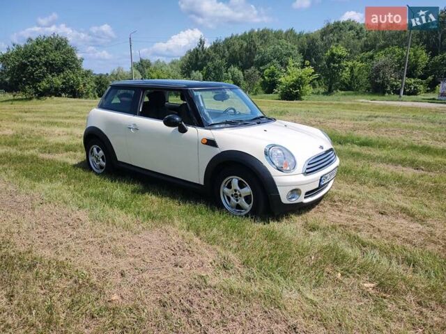 Білий Міні Hatch, об'ємом двигуна 1.6 л та пробігом 190 тис. км за 6000 $, фото 7 на Automoto.ua