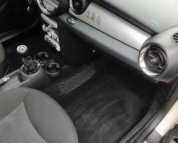 Білий Міні Hatch, об'ємом двигуна 1.6 л та пробігом 190 тис. км за 6000 $, фото 83 на Automoto.ua