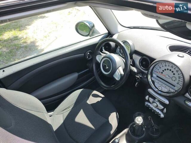 Білий Міні Hatch, об'ємом двигуна 1.6 л та пробігом 190 тис. км за 6000 $, фото 49 на Automoto.ua