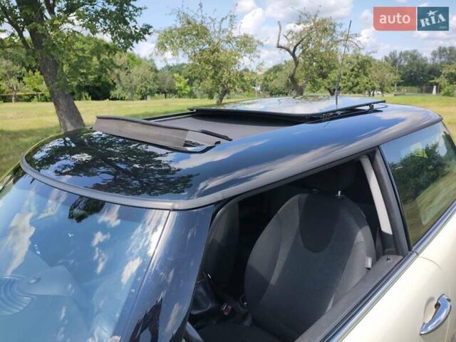Білий Міні Hatch, об'ємом двигуна 1.6 л та пробігом 190 тис. км за 6000 $, фото 14 на Automoto.ua
