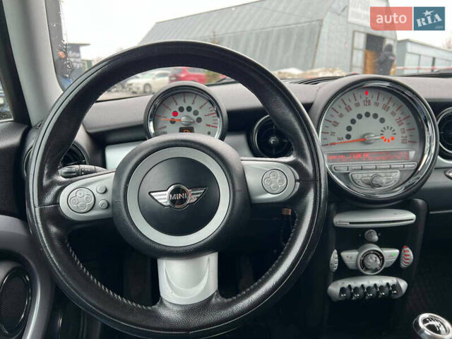 Белый Мини Hatch, объемом двигателя 1.4 л и пробегом 139 тыс. км за 5290 $, фото 21 на Automoto.ua