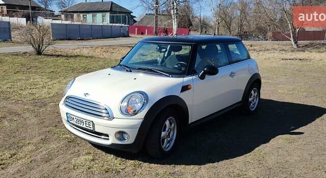 Білий Міні Hatch, об'ємом двигуна 1.6 л та пробігом 190 тис. км за 6000 $, фото 77 на Automoto.ua