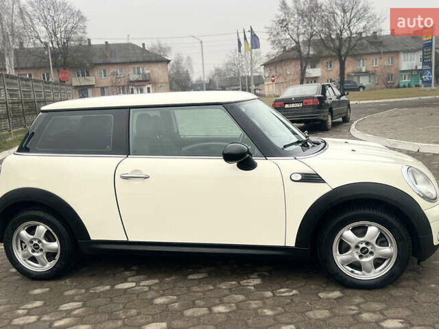 Белый Мини Hatch, объемом двигателя 1.4 л и пробегом 123 тыс. км за 5000 $, фото 8 на Automoto.ua