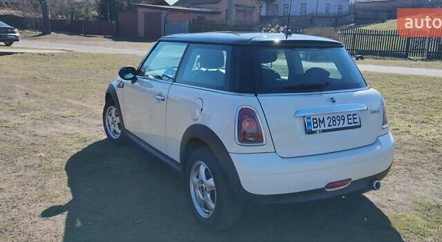 Білий Міні Hatch, об'ємом двигуна 1.6 л та пробігом 190 тис. км за 6000 $, фото 79 на Automoto.ua