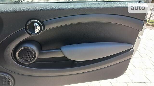 Белый Мини Hatch, объемом двигателя 1.6 л и пробегом 178 тыс. км за 6499 $, фото 28 на Automoto.ua