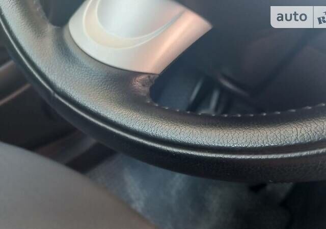 Белый Мини Hatch, объемом двигателя 1.6 л и пробегом 178 тыс. км за 6499 $, фото 16 на Automoto.ua