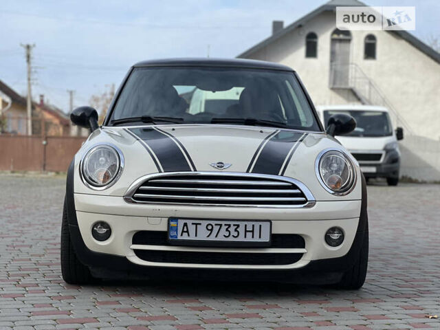 Белый Мини Hatch, объемом двигателя 1.6 л и пробегом 178 тыс. км за 6499 $, фото 4 на Automoto.ua