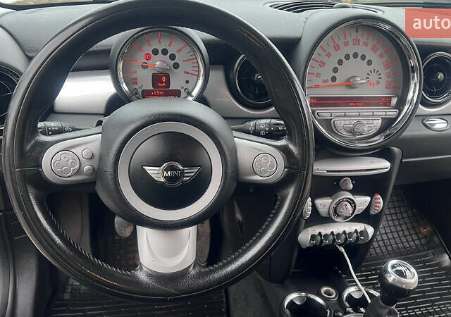 Белый Мини Hatch, объемом двигателя 1.4 л и пробегом 123 тыс. км за 5000 $, фото 23 на Automoto.ua