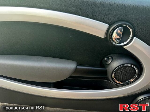 Білий Міні Hatch, об'ємом двигуна 1.6 л та пробігом 296 тис. км за 6599 $, фото 7 на Automoto.ua