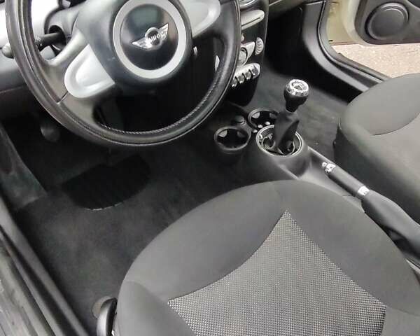 Білий Міні Hatch, об'ємом двигуна 1.6 л та пробігом 190 тис. км за 6000 $, фото 85 на Automoto.ua