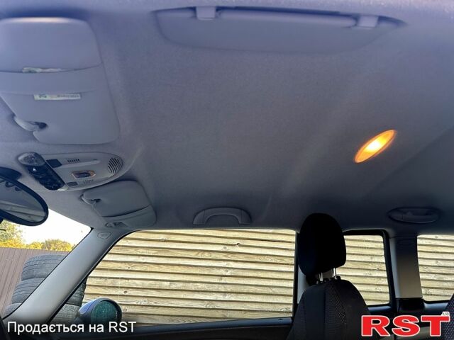 Білий Міні Hatch, об'ємом двигуна 1.6 л та пробігом 296 тис. км за 6599 $, фото 3 на Automoto.ua