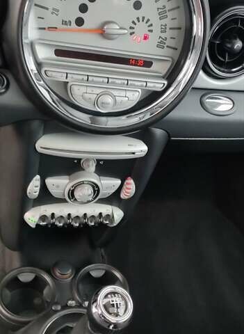 Білий Міні Hatch, об'ємом двигуна 1.6 л та пробігом 190 тис. км за 6000 $, фото 93 на Automoto.ua