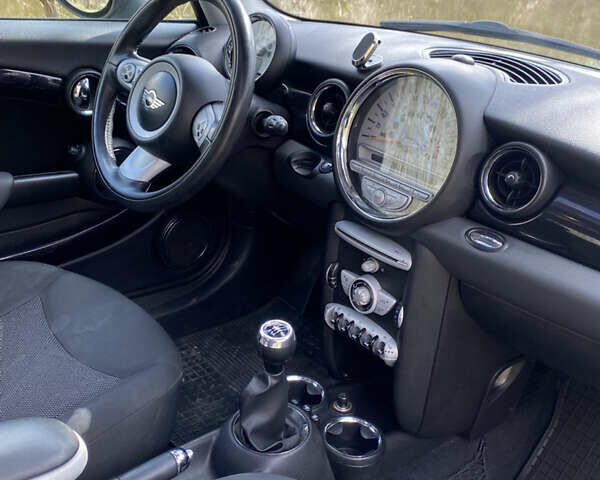 Білий Міні Hatch, об'ємом двигуна 1.6 л та пробігом 245 тис. км за 4500 $, фото 11 на Automoto.ua