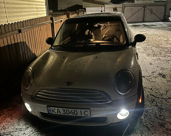 Білий Міні Hatch, об'ємом двигуна 1.6 л та пробігом 207 тис. км за 7200 $, фото 5 на Automoto.ua