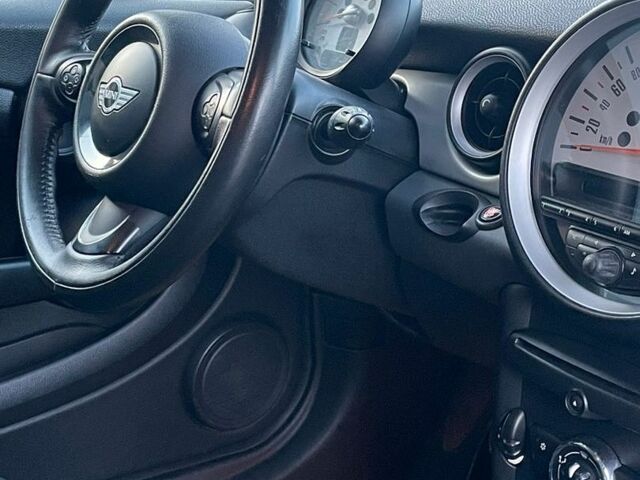 Белый Мини Hatch, объемом двигателя 1.6 л и пробегом 265 тыс. км за 4850 $, фото 33 на Automoto.ua