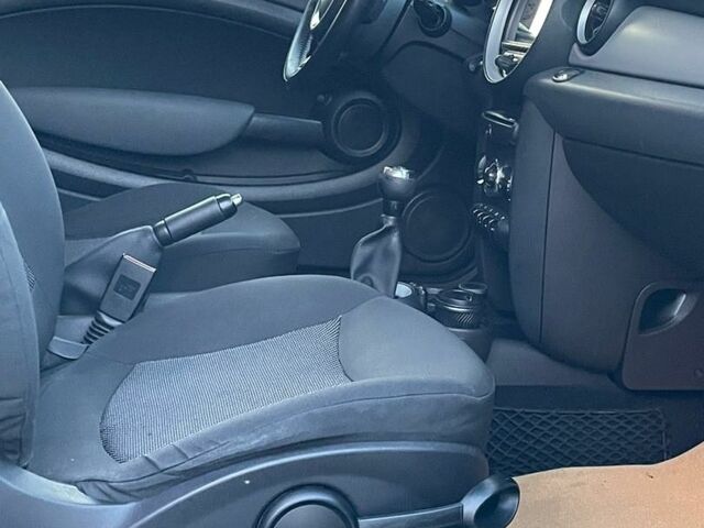 Белый Мини Hatch, объемом двигателя 1.6 л и пробегом 265 тыс. км за 4850 $, фото 39 на Automoto.ua