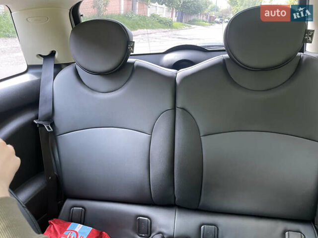 Білий Міні Hatch, об'ємом двигуна 1.6 л та пробігом 109 тис. км за 7600 $, фото 32 на Automoto.ua