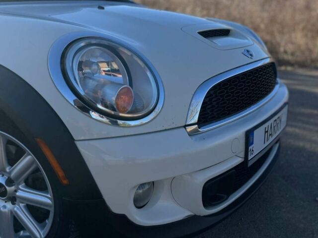 Білий Міні Hatch, об'ємом двигуна 1.6 л та пробігом 178 тис. км за 8700 $, фото 2 на Automoto.ua