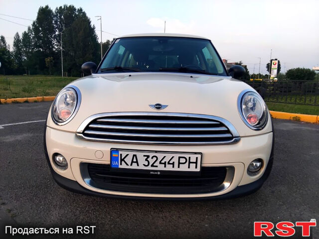 Белый Мини Hatch, объемом двигателя 1.6 л и пробегом 221 тыс. км за 6300 $, фото 3 на Automoto.ua
