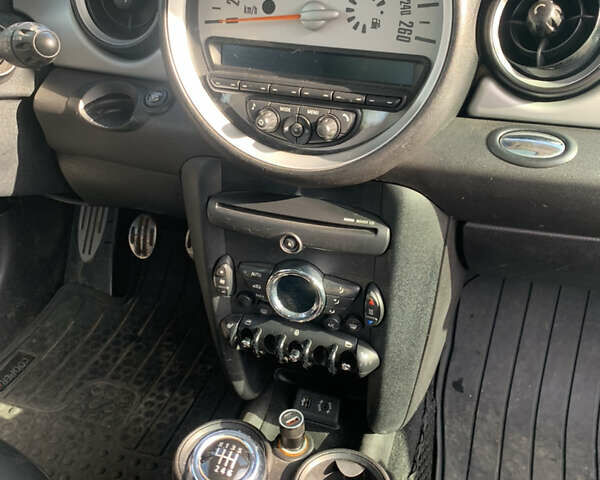 Білий Міні Hatch, об'ємом двигуна 1.6 л та пробігом 115 тис. км за 6900 $, фото 9 на Automoto.ua