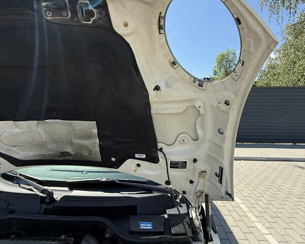 Белый Мини Hatch, объемом двигателя 1.6 л и пробегом 133 тыс. км за 8000 $, фото 37 на Automoto.ua