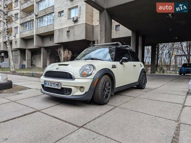 Белый Мини Hatch, объемом двигателя 1.6 л и пробегом 240 тыс. км за 8900 $, фото 4 на Automoto.ua